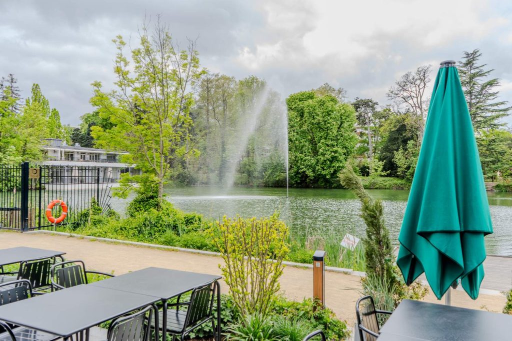 Terrasse vue lac à Rueil-Malmaison - Le Père Joseph