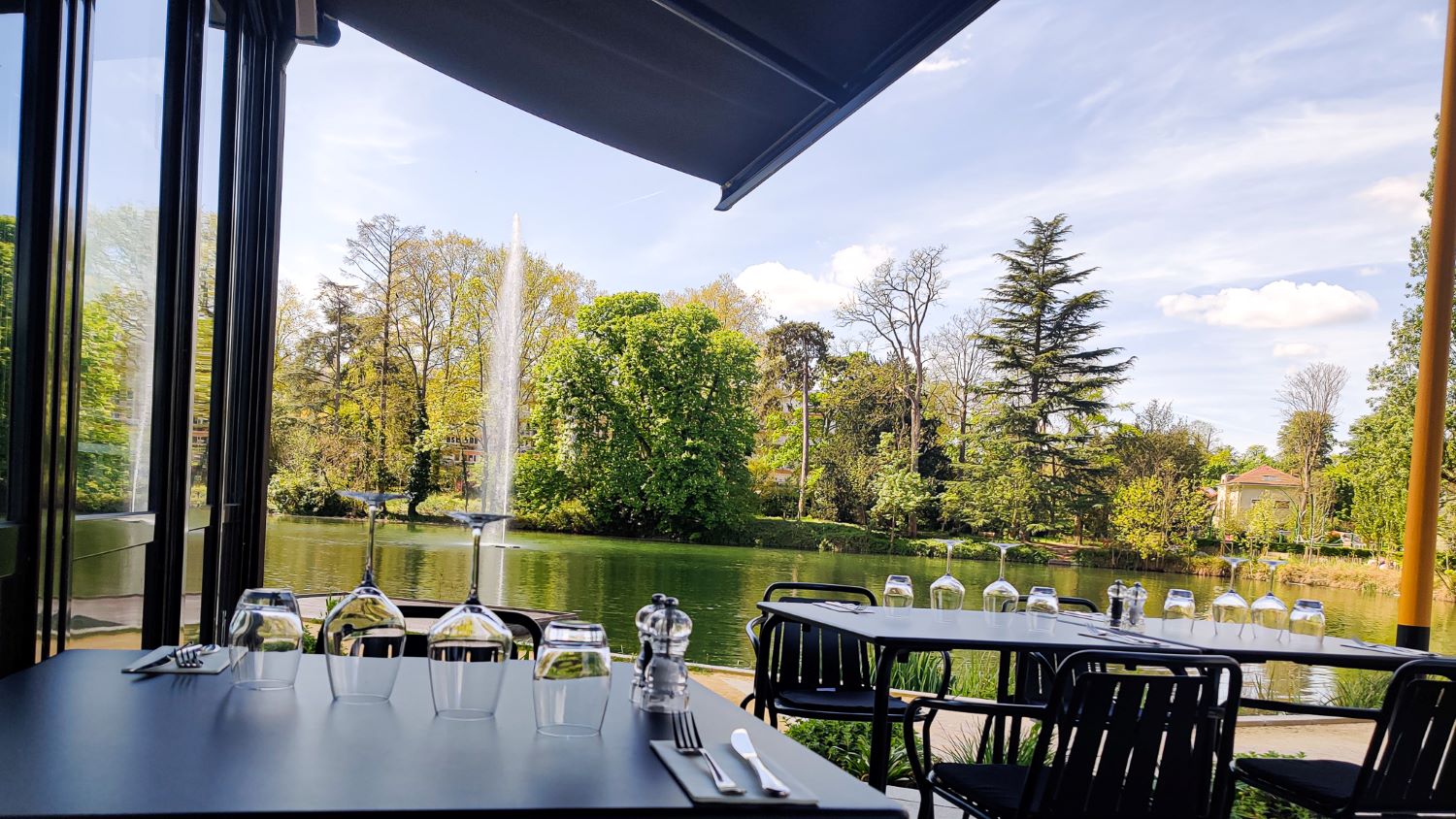 Déjeuner en terrasse à Rueil-Malmaison - Le Père Joseph